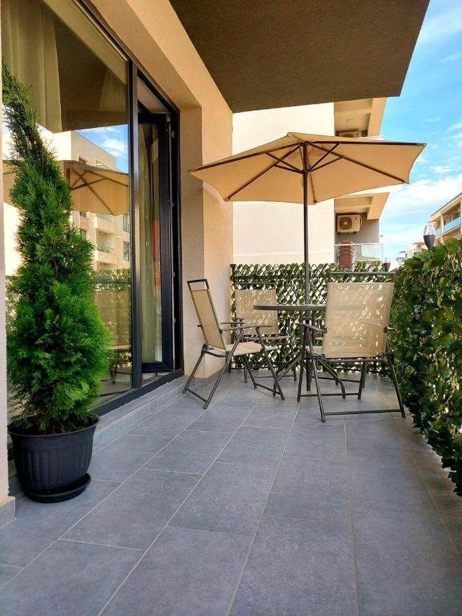 Apartament David Apartment Navodari Bagian luar foto